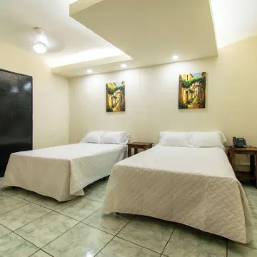 Lorenzo Hotel Hotels near Iglesia El Rosario