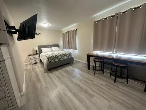 Oakland Courtyard Hotel a Princeton