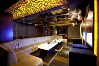 108 Hotel by Him Các khách sạn ở Tây Jakarta