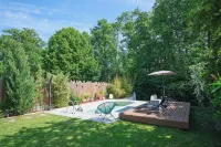 Paris Garden River residence