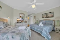 Lakefront Access and Relaxing Pool Oasis - Stunning Coastal Haven