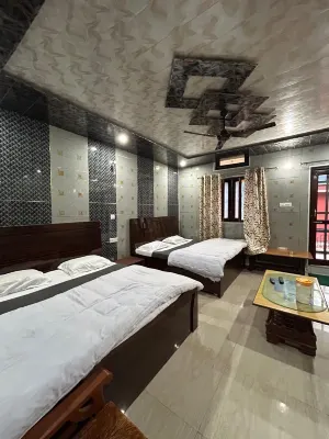 Anushri Lodge And Restaurants Hotels near Khal