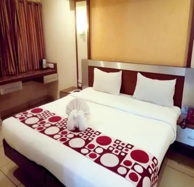 Navaratna Delight Hotels in Singanallur
