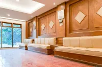 RedDoorz near RSUD R. Syamsudin Sukabumi Hotel di Kadudampit