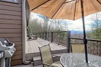 Cabin with Mountain & Lake Views, Fire Pit, WiFi, AC, EV Charger, Pond/Fountain