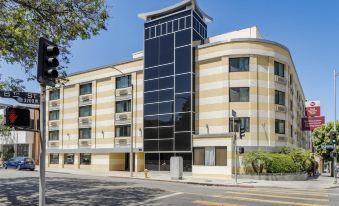 Best Western Plus La Mid-Town Hotel