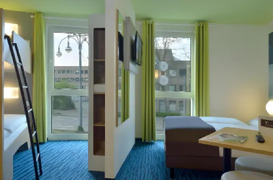 B&B Hotel Krefeld-City Hotels near Okidoki Kinderland