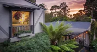Carmel Wayfarer Inn Hotels near Carmel-By-The-Sea