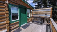 Mountain Getaway Cabin Steps from Dwtn. W.P.: Hike, Bike, Fish & Enjoy 338570 - 3-Star