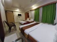 Hotel Om Park - ห้องครัว