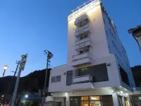 Hotel Marue Hotels in Ōtsuchi