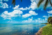 Atlantic Paradise by AvantStay Great Location w Balcony Outdoor Dining Shared Pool Hot Tub