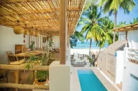 Boho Boutique Hotel - Beachfront , Adults Only , Private Pool - bar