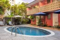 Royal Grove Waikiki - piscina
