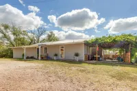 4 Mi to Pomme De Terre Lake: Large Home w/ Patio! - Wifi