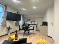 "Le meublé apartment with unlimited jacuzzi near Mont-Saint-Michel Hotels in Avranches