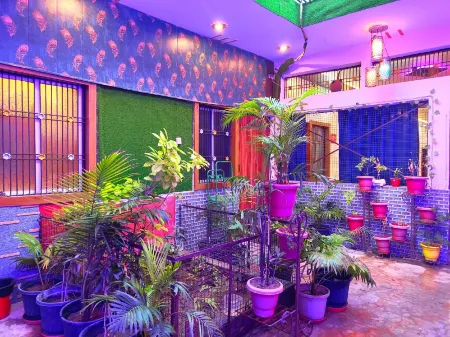 Goroomgo Raghunandan Guest House Ayodhya