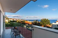 GuestReady - Grandiose Getaway in Caniço - Beach