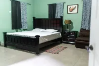 Senchi vacation home. 5 mins from Volta lake and major resorts.