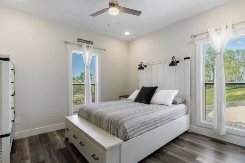 Shenandoah Retreat -lake view ,hot tub ,gas fire place ,ping pong, gas fire pit