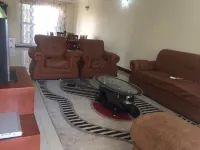 Beautiful family home with spacious garden for rentals, close to the Golf course