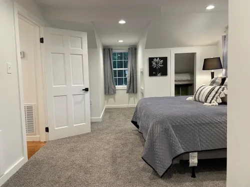 Cozy 2-bedroom retreat in the heart of Lafayette