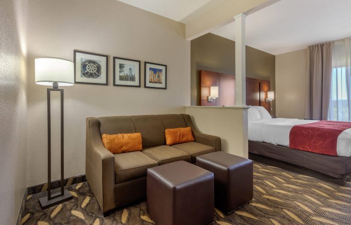 Comfort Suites