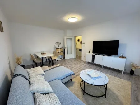 Apartment in the center with garden, connection to Stuttgart, Märklineum and EWS Arena.