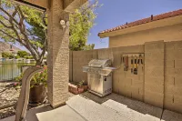 Boat Dock, Game Room! Lakefront Glendale Getaway - spa