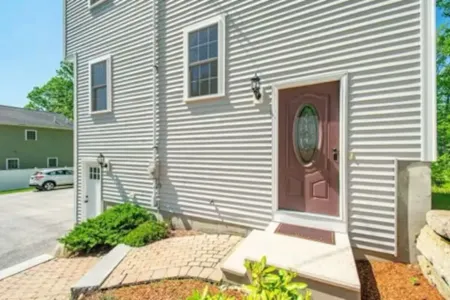 Modern & Charming 3-bedroom house in Worcester.