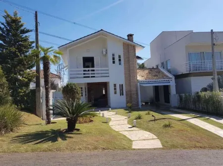 3 Bedroom House with Suite and Pool Отели в г. Nova Lima