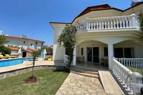 Villa Babylon 4 Bedroom Stunning Villa with King Tombs View in Maras Area