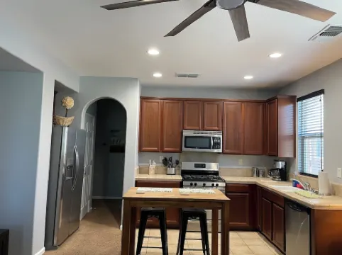 Charming 1-bedroom condo in awesome Modesto with WiFi, AC