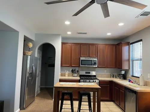 Charming 1-bedroom condo in awesome Modesto with WiFi, AC