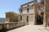 44 Steps Holiday Home - terrace with sea view, equipped kitchen, desk with wifi