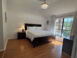 Charming 4-bedroom house with WiFi and AC in delightful San Antonio