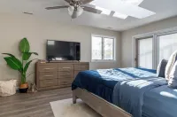 Charming 3-bedroom house with AC, WiFi in brilliant Lake George