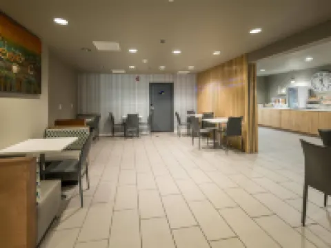 Microtel Inn & Suites by Wyndham Cheyenne Hotels in Cheyenne