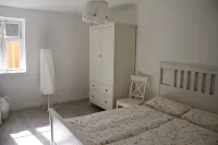 Achterdönz - Sommerliches,gemütliches Haus mit Komfortabler Ausstattung Hotels in Born