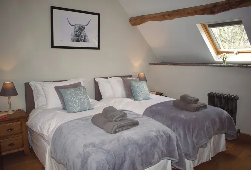 Hatterrall Barn - Luxury Barn Conversion With Hot Tub, Garden and Mountain Views Hotels in Longtown