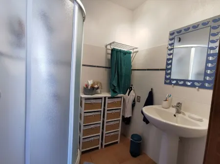 Apartment in L'île-Rousse, large T2, sea view, air conditioning, wifi Отели в г. L'Ile-Rousse