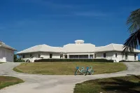 Plage Rose Estate 4 Bedroom Home - parking