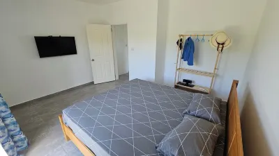 Quaint 2-bedroom apartment with AC in Grand Gaube 格蘭德高貝住宿飯店