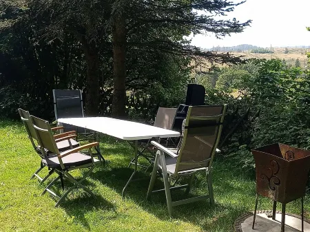 Hexenstube Endora in Harz style, handmade furniture, WLAN, pet-friendly Отели в г. Хоегайсс