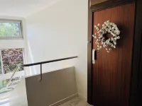 Quiet and well located apartment in green area, ideal for family. Hotel a Marly-le-Roi