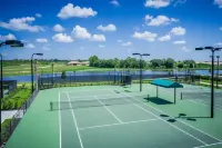 Villa Acqua - Sunset Lake View, Resort Amenities Near Golf, Beach & Restaurants!