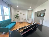 Spacious Family Retreat 4BR/3.5BA Hotels in Vernon Hills