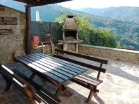 Preciosa Casa EN LA Toscana CON Piscina Hotels in Bagni di Lucca