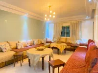 Cosy greeny flat near PAUL harhoura