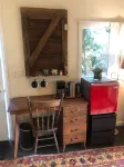 CozyOaks Studio - Charming cottage in woodsy Oakland with WiFi access